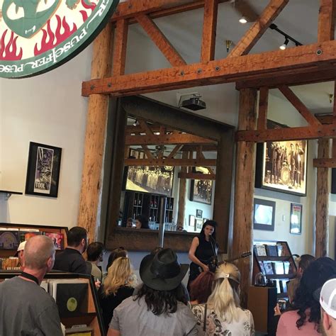 Queen B Vinyl Café – Cottonwood, Arizona - Atlas Obscura