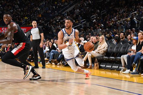 Warriors waive Quinndary Weatherspoon and Lester Quiñones - Golden ...