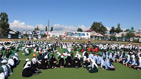 India@75: No Pak Or ISIS flags, This Time J&K Submerged In Tricolour ...