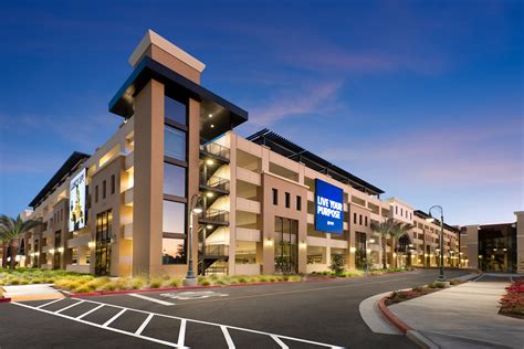 California Baptist University East Parking Structure - IPD : IPD
