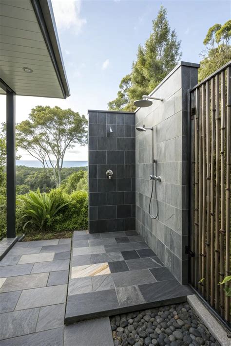 17+ Inspiring Outdoor Shower Floor Ideas - Garden.eco