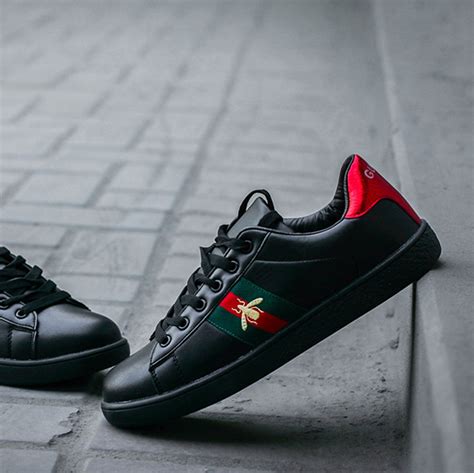 Black Shoes 的图像结果