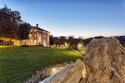 RELAIS GINEVRA (Zocca) - Guesthouse Reviews, Photos, Rate Comparison ...