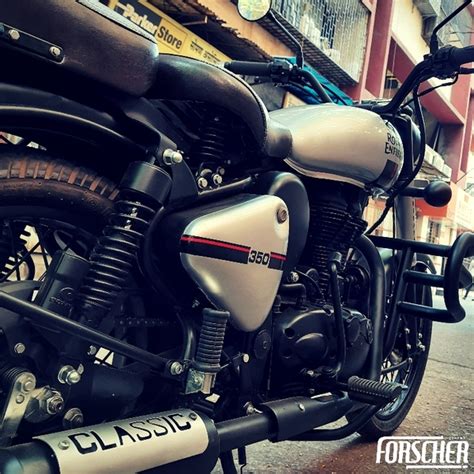 Royal Enfield Classic 350 custom painted and airbr... | Forscher ...