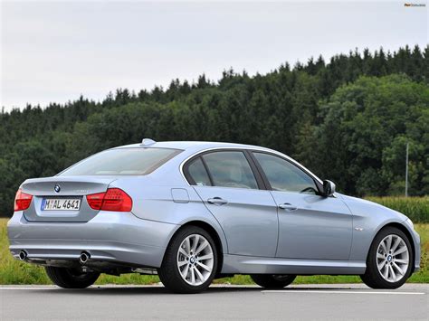 BMW 335i Sedan (E90) 2008–11 photos (2048x1536)