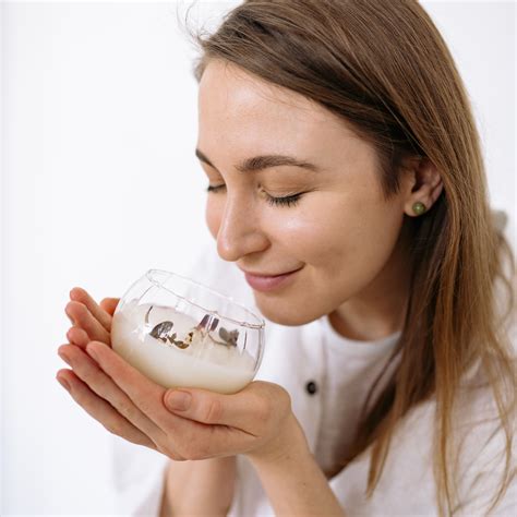 How Scent Affects Your Mood: The Science of Fragrance & Emotion ...