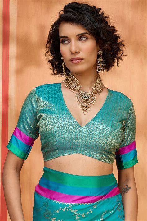 Majestic Firozi Pure Zari Weaving Banarasi Silk Saree With Dissemble B ...