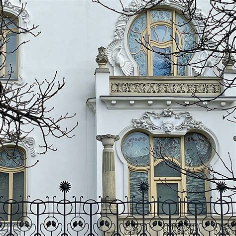 Budapest Art Nouveau Walking Tour by Julia Kravianszky