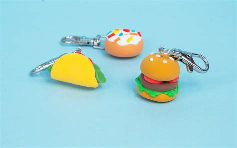 Backpack Decorations 的图像结果