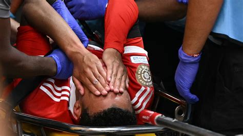 Jamal Musiala suffers horror injury as Bayern star appears to break his ...