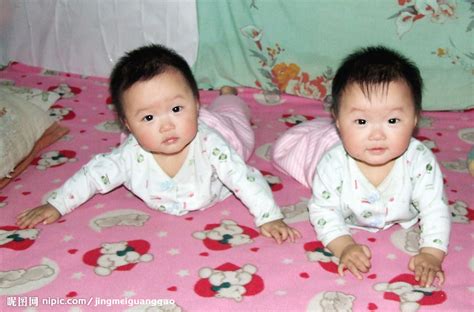 双胞胎摄影图__儿童幼儿_人物图库_摄影图库_昵图网nipic.com