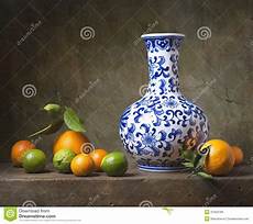 vaso cinese prezzi natura morta con il vaso cinese immagine stock immagine vaso cinese prezzi natura morta con il vaso cinese immagine stock immagine