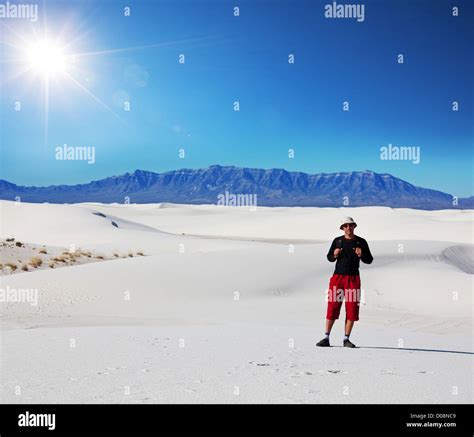 Desert White Sands Park in USA Stock Photo - Alamy