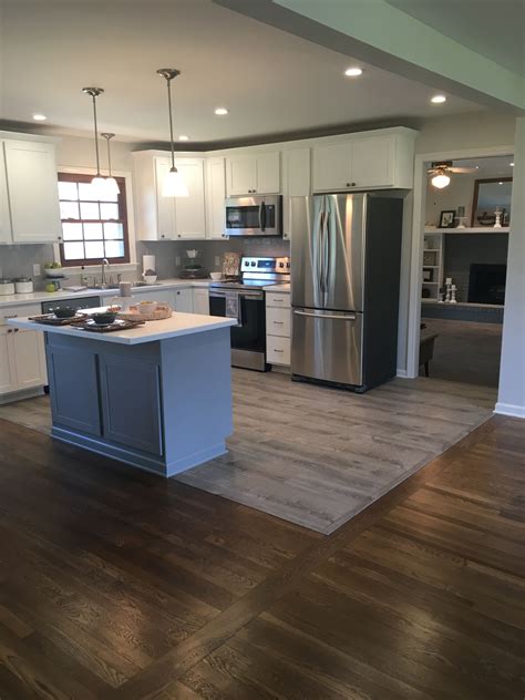 2022 kitchen flooring trends 20 kitchen flooring ideas to update your ...