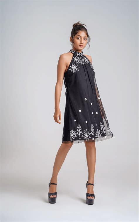 Twirl into style Halter - black embroidered dress – Galocher clothing