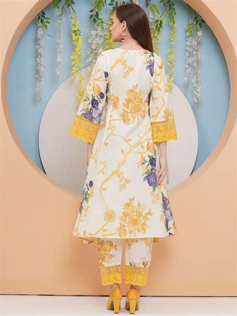 Women Floral Printed Panelled Kurta with Palazzos