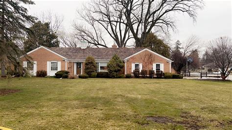 Exterior White Trim Painting