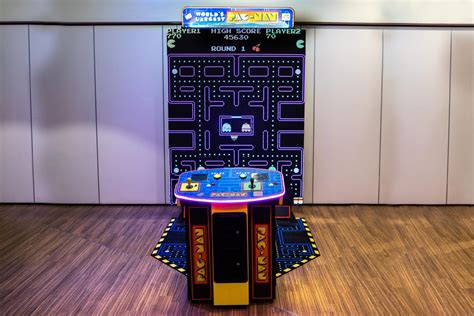 World’s Largest PAC-MAN - Clownfish Entertainment