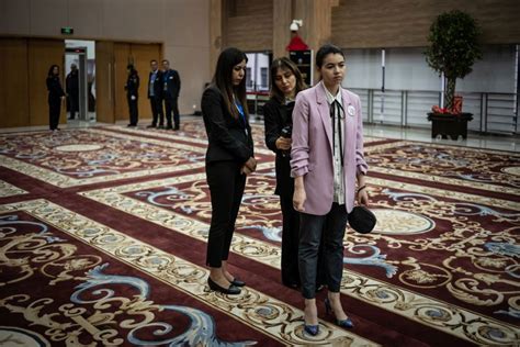 Ju Wenjun scores the first win in FIDE Women's World Championship Match ...