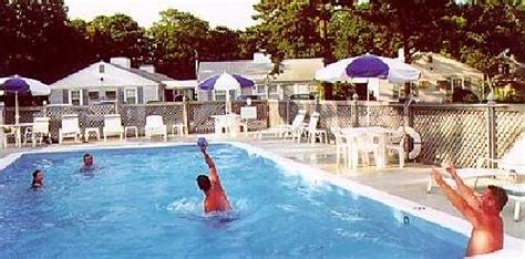 CAPE COD WISHING WELL (West Harwich, MA) - B&B Reviews & Photos ...