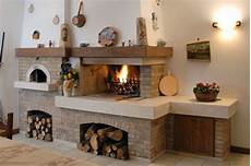 cucina rustica con camino caminetto rustico per taverna con forno pane e pizza cucina rustica con camino caminetto rustico per taverna con forno pane e pizza