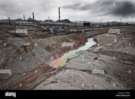 Pollution 的图像结果