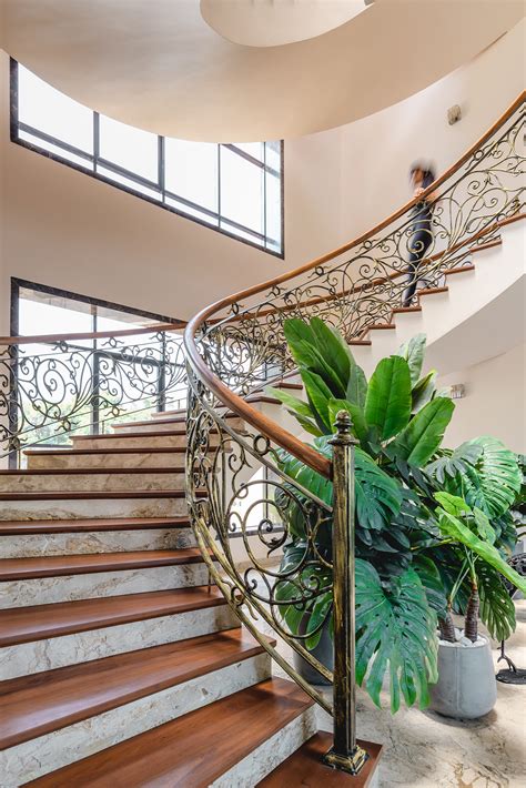 Goa Houzz: A 2800-Sq-M Home Where Each Floor Is a New Experience