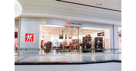 Zwilling Canada ZWILLING J.A. Henckels Twin Fin 2 All Steel 7" Santoku