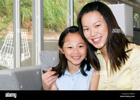 Mother daughter portraits hi-res stock photography and images - Alamy