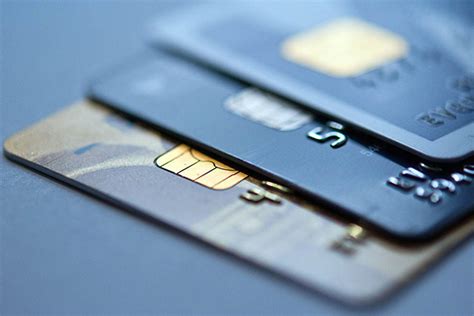 同样是信用卡，贷记卡和准贷记卡有何区别？看懂这篇文章就够了_功能