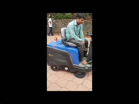Ride On Sweeper - Ride On Sweeper Machine Trader - Wholesaler ...