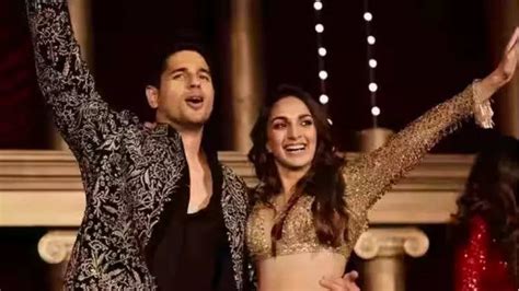 Kiara Advani and Sidharth Malhotra drop sangeet pics which has a cute ...
