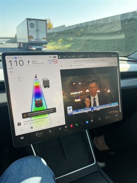 Tesla Android's Second-Generation HW Adds Apple CarPlay Support in a ...