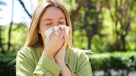 How long is a cold contagious? And how to treat them.