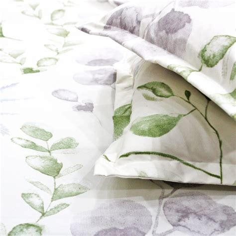 Elegant Cream Floral 210 TC Cotton Fitted Bedsheet Set – AURAVE