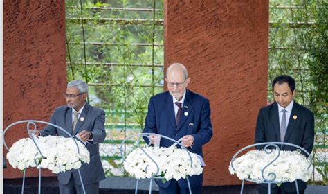 कुतुब मीनार को रौशन करने का क्या है रवांडा कनेक्शन? जानें पूरी कहानी ...