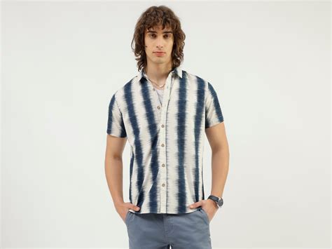 Regular Fit Spread Collar Printed Shirt – United Colors of Benetton Store