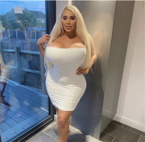 Worlds biggest boob job how much did it cost? - Slaylebrity