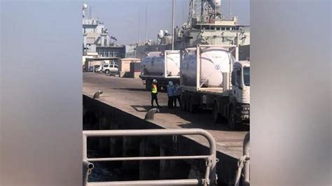 भारतीय नेवी ने संभाला मोर्चा, समुद्र के रास्ते सात जंगी जहाज लाएंगे ...