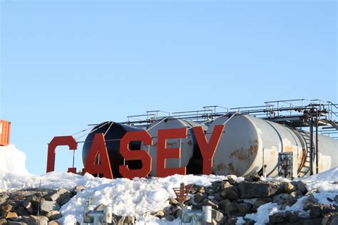 BRETT IN ANTARCTICA: Around Casey Station