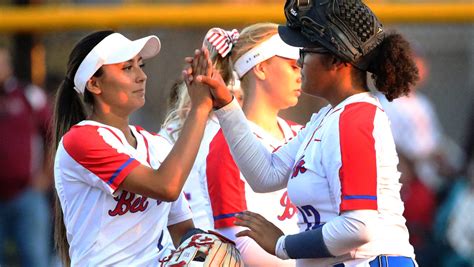 El Paso high school: 1st round of Texas UIL softball playoffs complete