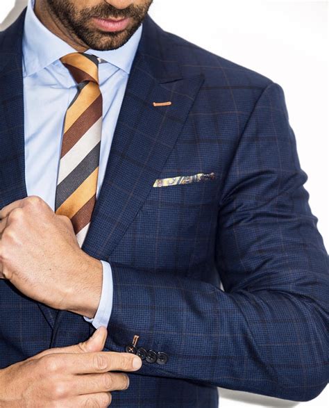 International Business People in Suits 的图像结果