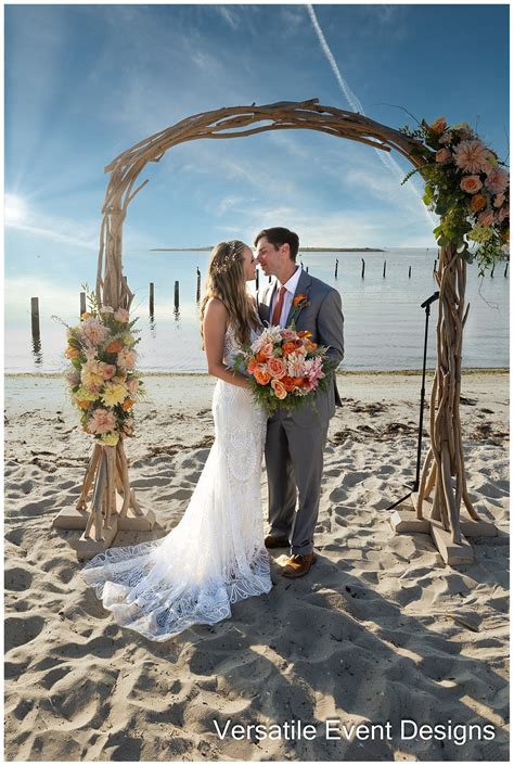 Love In The Sun: The Ultimate Guide To Beach Wedding Planning