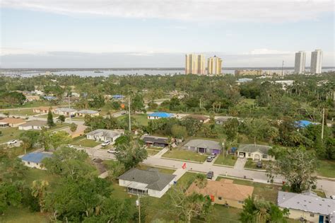 2832 Economy St, Fort Myers, FL 33916 | Snapshot Listings