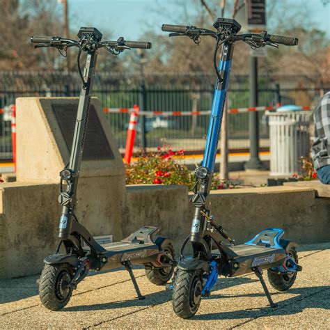RoadRunner RS5 PRO Electric Scooter – RoadRunner Scooters