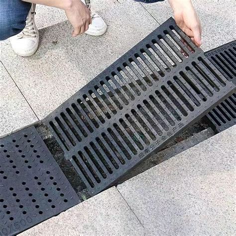 Amazon.com: Outdoor Drain Grate for Trench U Channel Systems Top ...