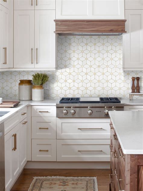 White Beige Marble Elegant Mosaic Backsplash Tile in 2025 | Kitchen ...