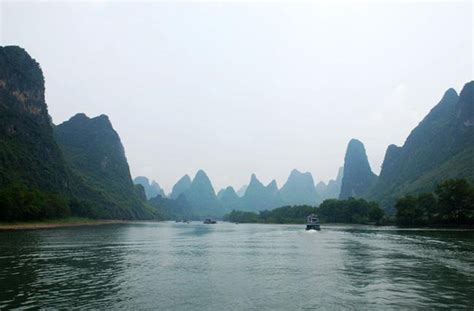 桂林山水甲天下！灕江風景是世界上規模最大、風景最美的岩溶山水 - 每日頭條