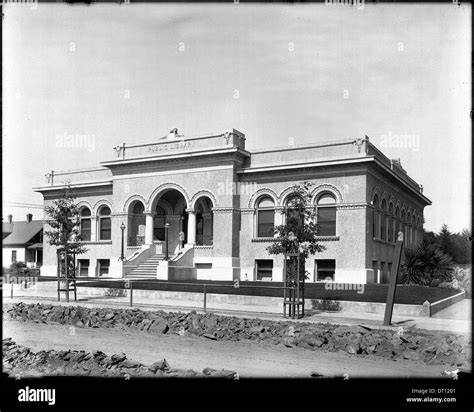 Public library old exterior Black and White Stock Photos & Images - Alamy