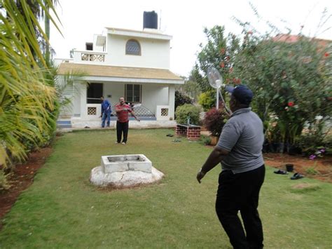 Tripadvisor - 2 bedroom ind.cottage facing lawn